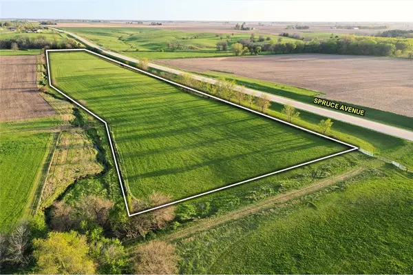 Ainsworth, IA 52201,01 Spruce Avenue