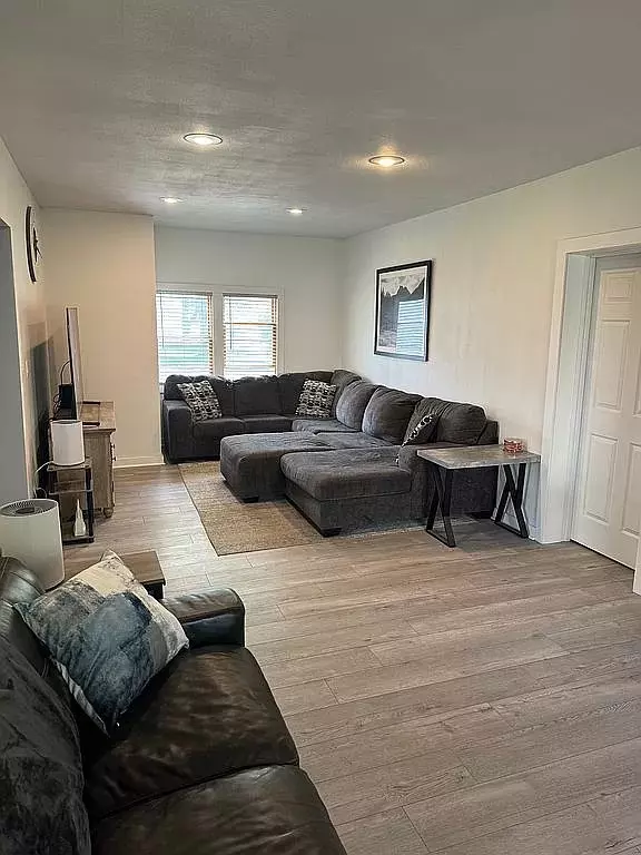 Manning, IA 51455,128 East Street