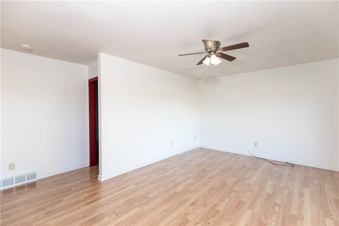 Des Moines, IA 50310,4040 50th Street