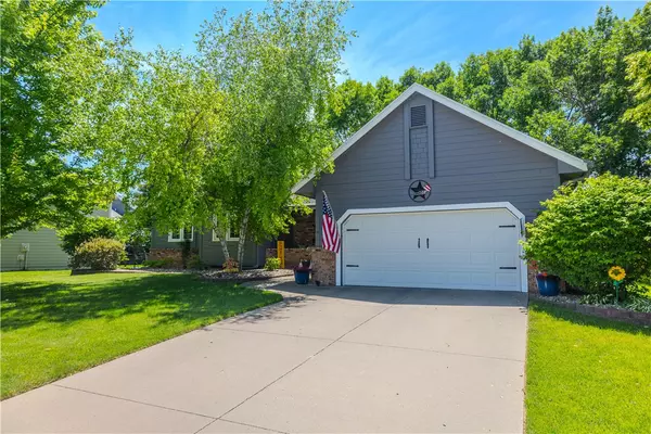 1114 NW Parkridge Drive, Ankeny, IA 50023