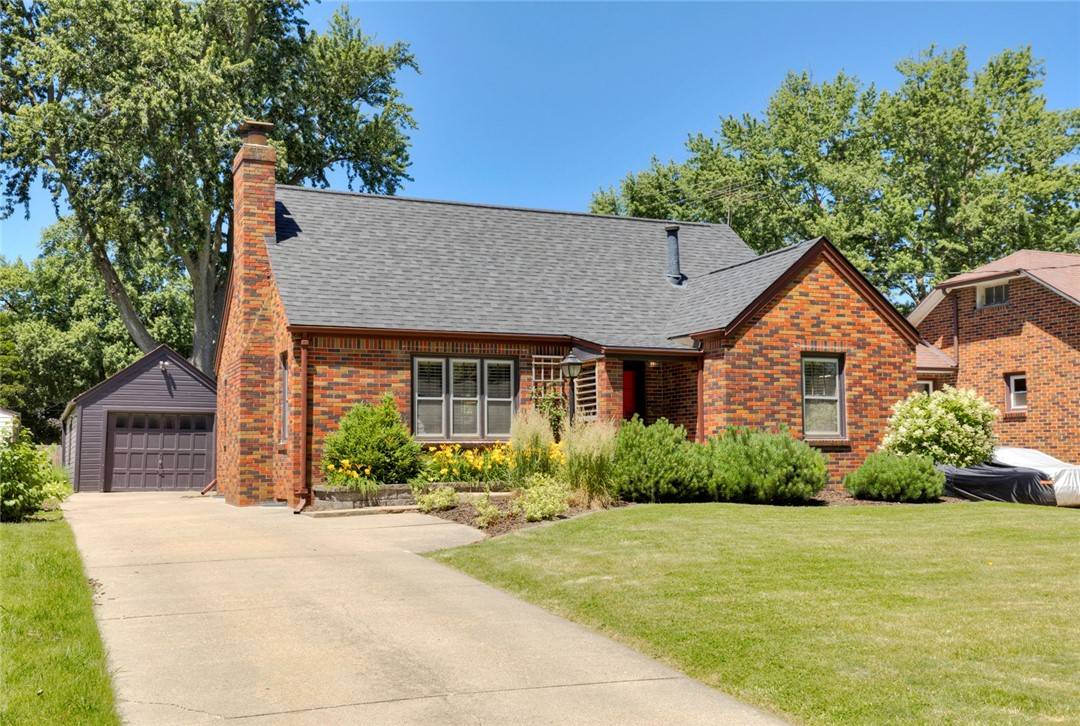 2206 35th Street, Des Moines, IA 50310