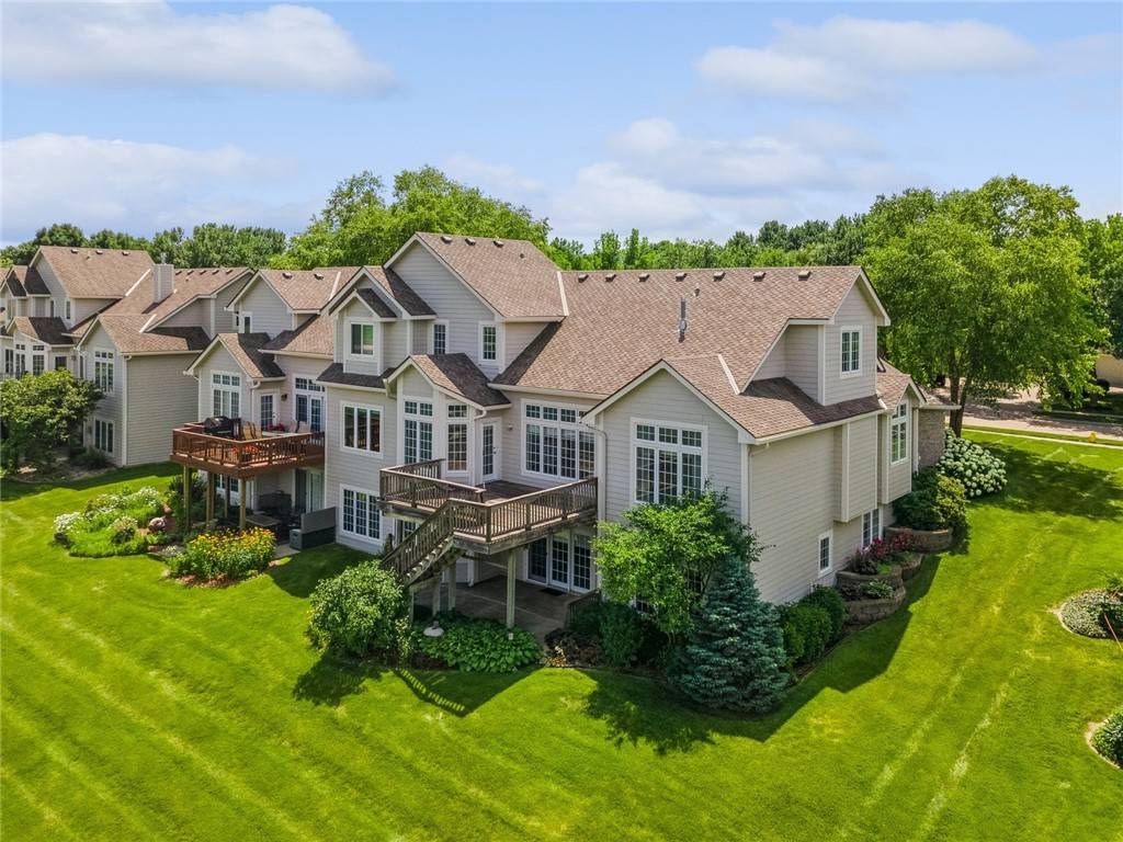 Clive, IA 50325,13563 Village Court