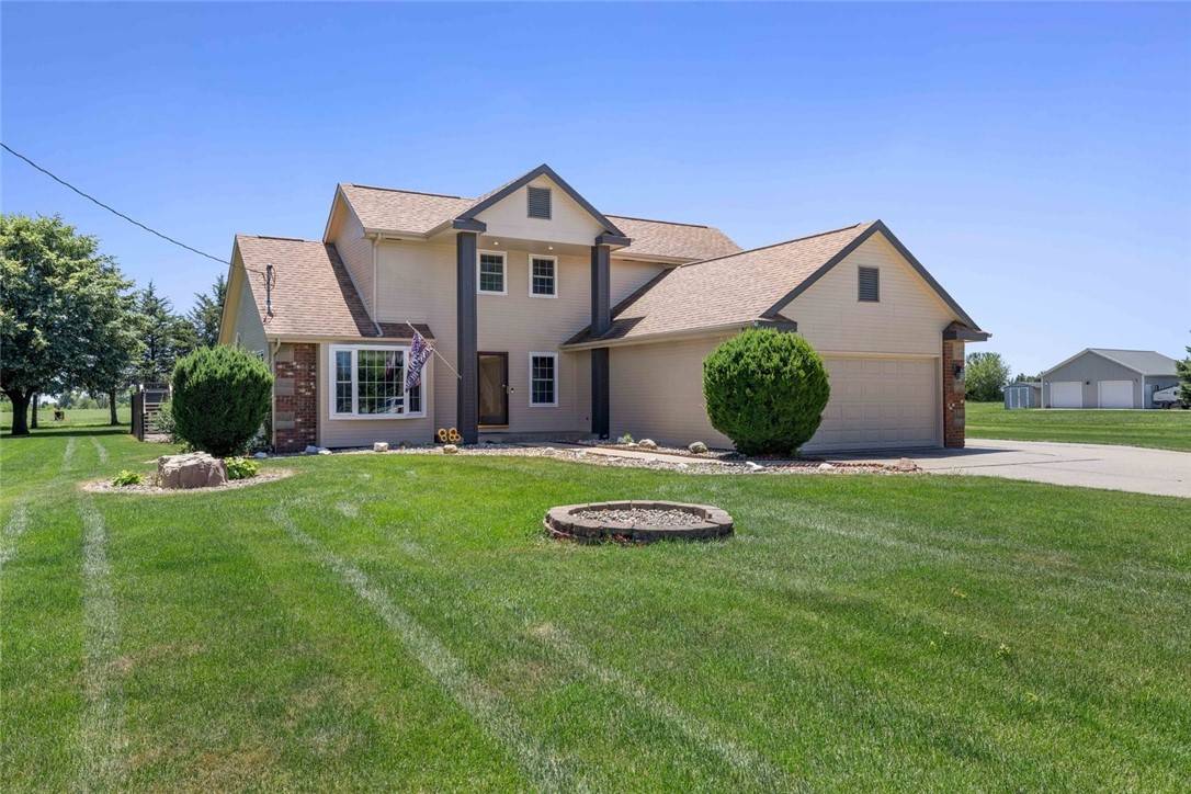 6545 NE 12th Avenue, Pleasant Hill, IA 50327