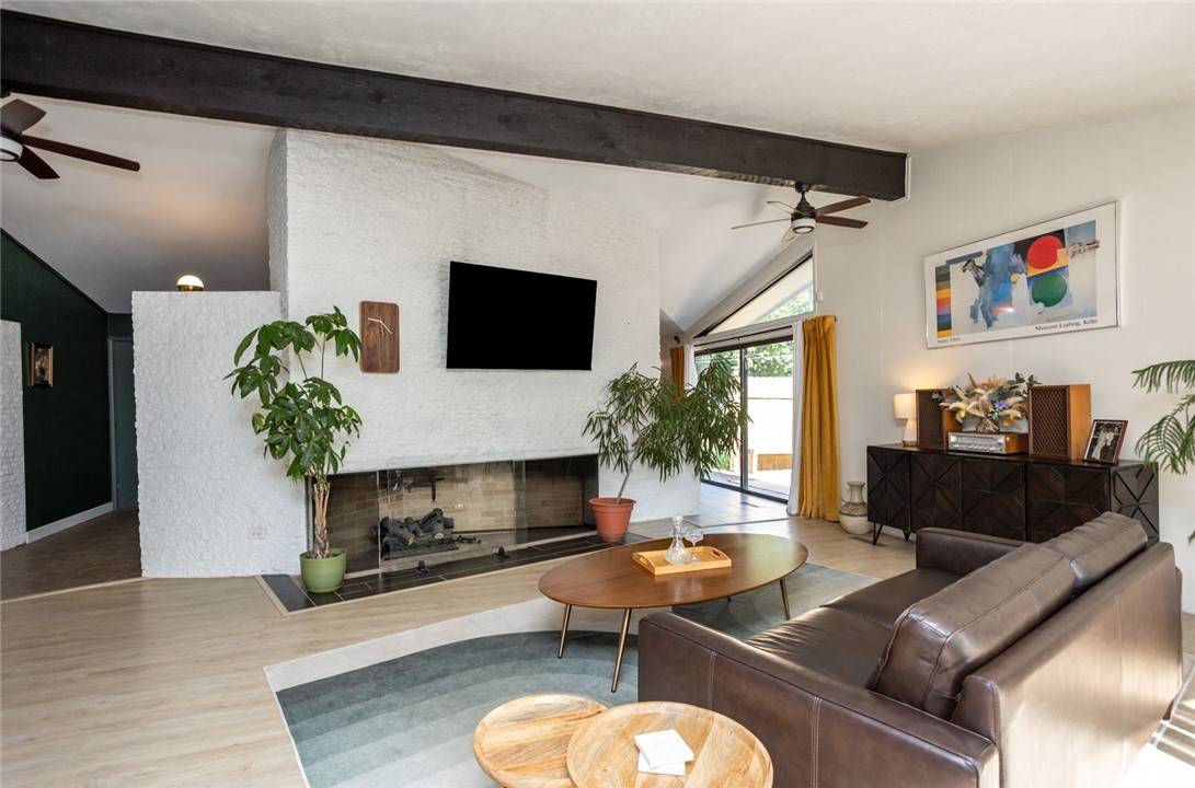 Des Moines, IA 50315,4913 SW 18th Street