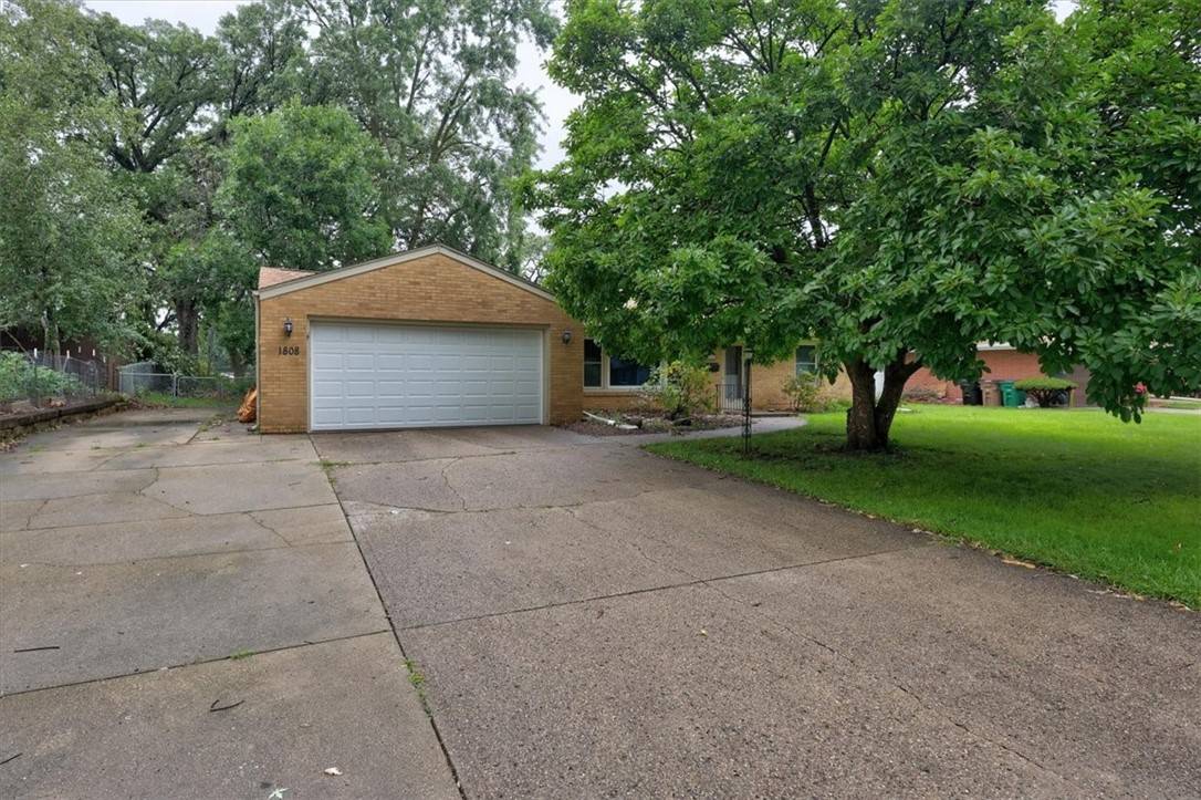 Windsor Heights, IA 50324,1808 73rd Street