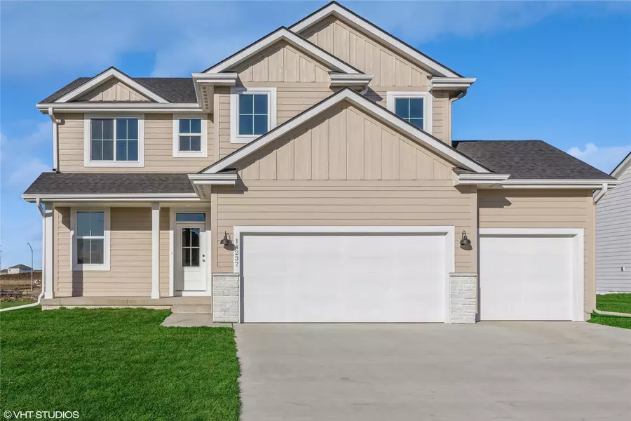 14237 North Valley Drive, Urbandale, IA 50323