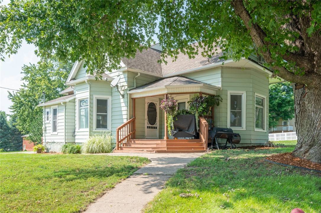 400 Brown Street, Runnells, IA 50237