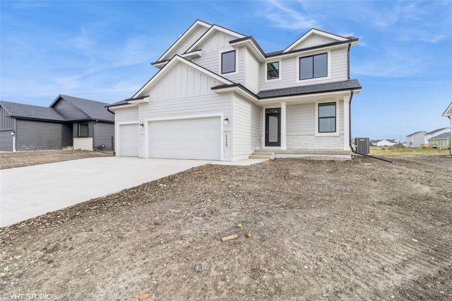 1109 Mulberry Drive NW, Bondurant, IA 50035