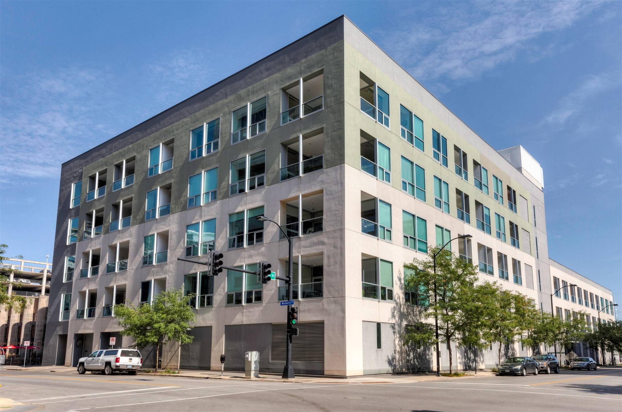 Des Moines, IA 50309,111 10th Street #322