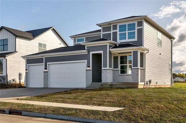 4711 89th Street, Urbandale, IA 50322