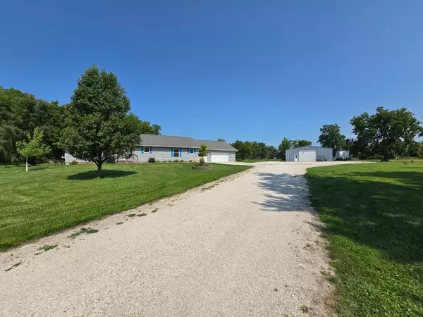 Grand Junction, IA 50107,205 2nd Street E