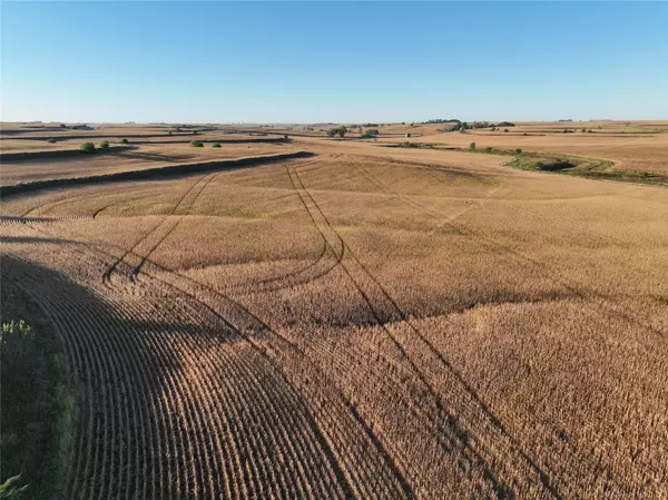 Oakland, IA 51560,00 HIckory Road