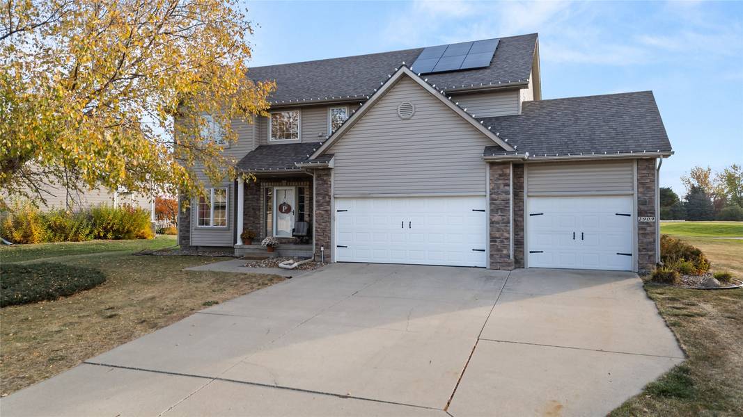 2909 NE Huntington Lane, Ankeny, IA 50021