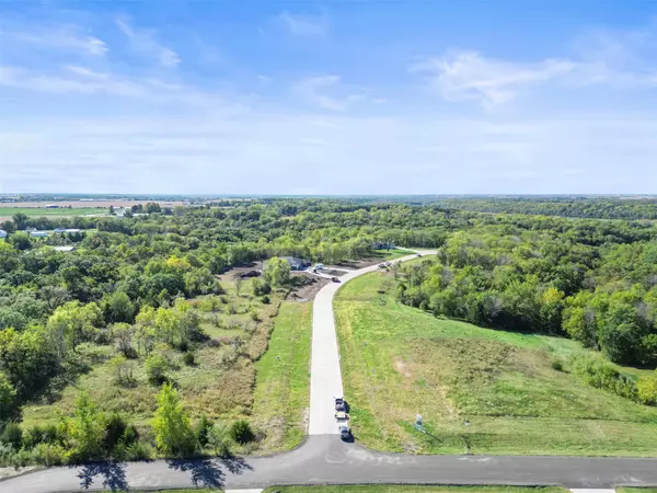 Dallas Center, IA 50063,12 North Star Lane