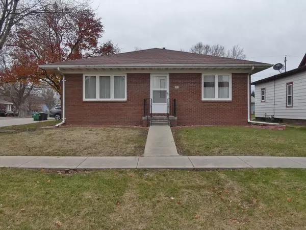 Prairie City, IA 50228,107 W 5th Street