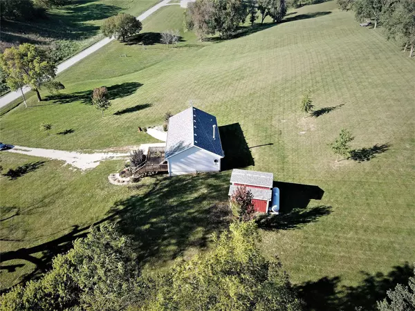 Lucas, IA 50151,402 Knotts First Street