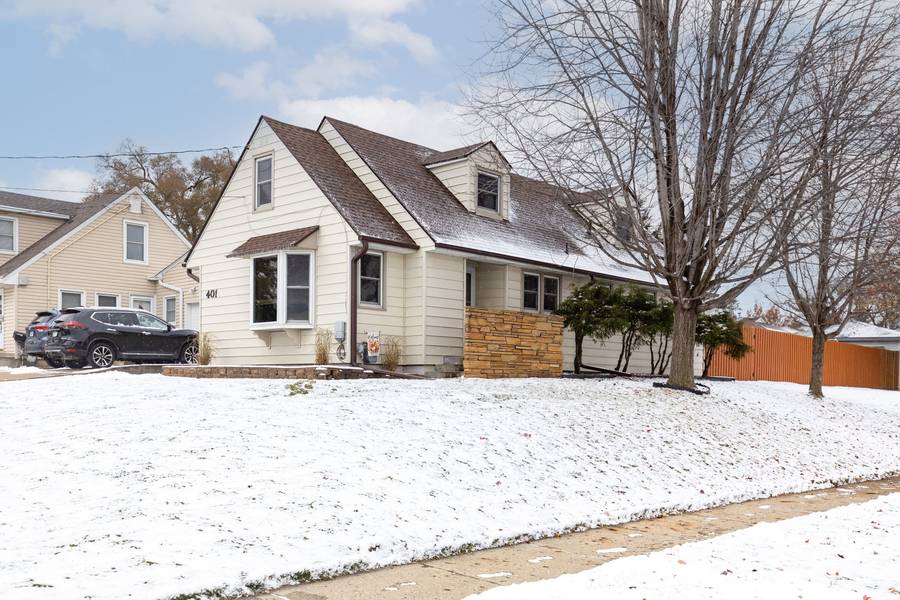 401 Valhigh Road, West Des Moines, IA 50265