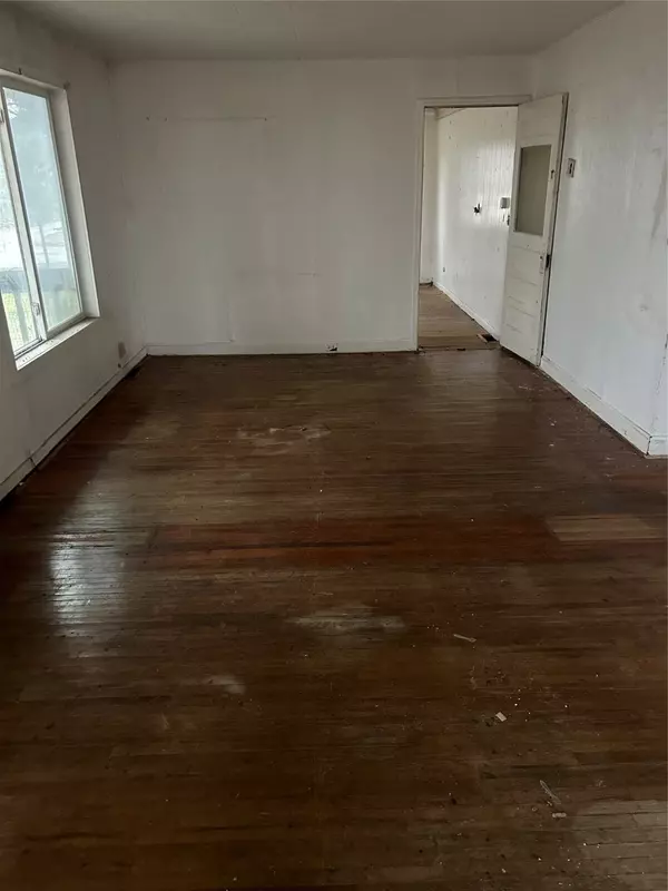 Prairie City, IA 50228,13133 Marion Street