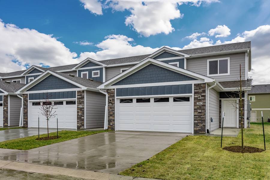 253 NW Waverly Drive, Waukee, IA 50263