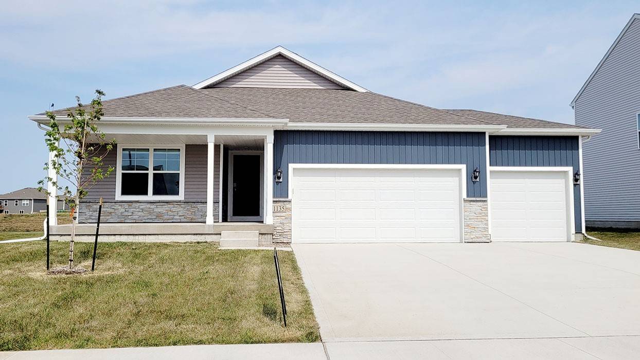2833 E 50th Court, Des Moines, IA 50317