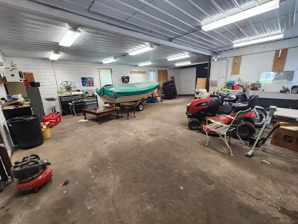 Maxwell, IA 50161,13420 NE 111th Street