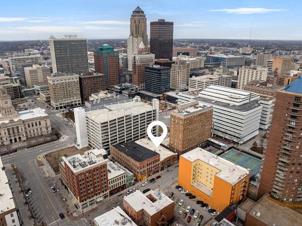 218 4th Street, Des Moines, IA 50309