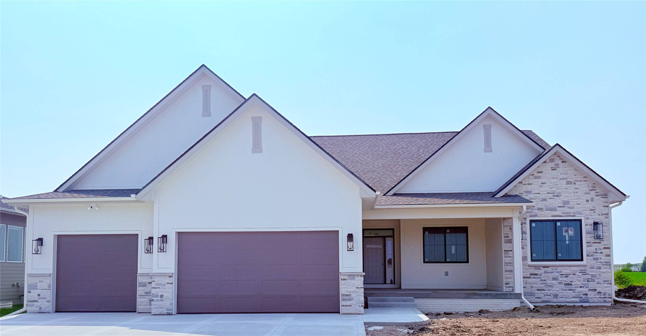 3034 NW Beechwood Drive, Grimes, IA 50111