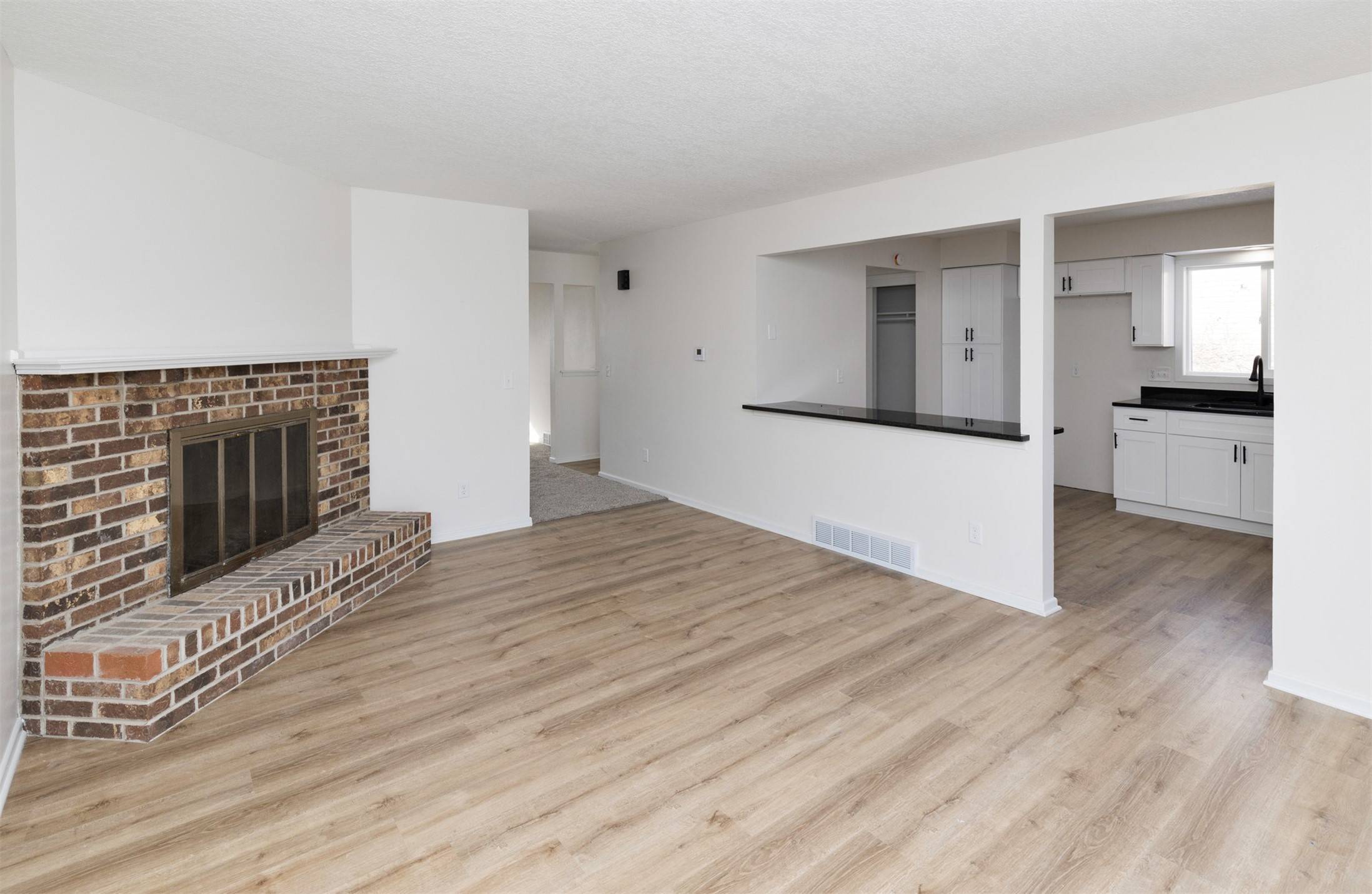 Urbandale, IA 50322,8303 Twana Drive