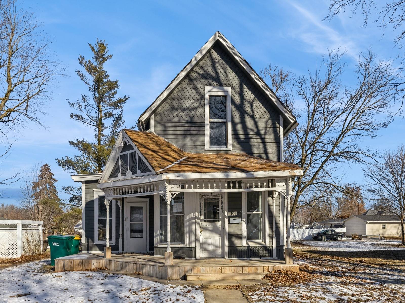 Winterset, IA 50273,215 W Filmore Street