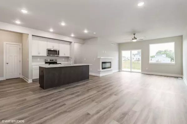 Des Moines, IA 50317,5616 Leyden Avenue