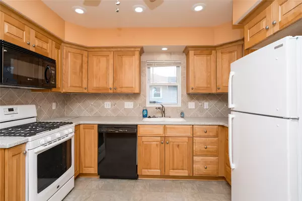 Des Moines, IA 50310,3839 34th Street