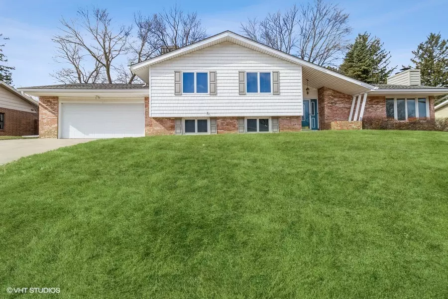 3124 Park Plaza Drive, Des Moines, IA 50315