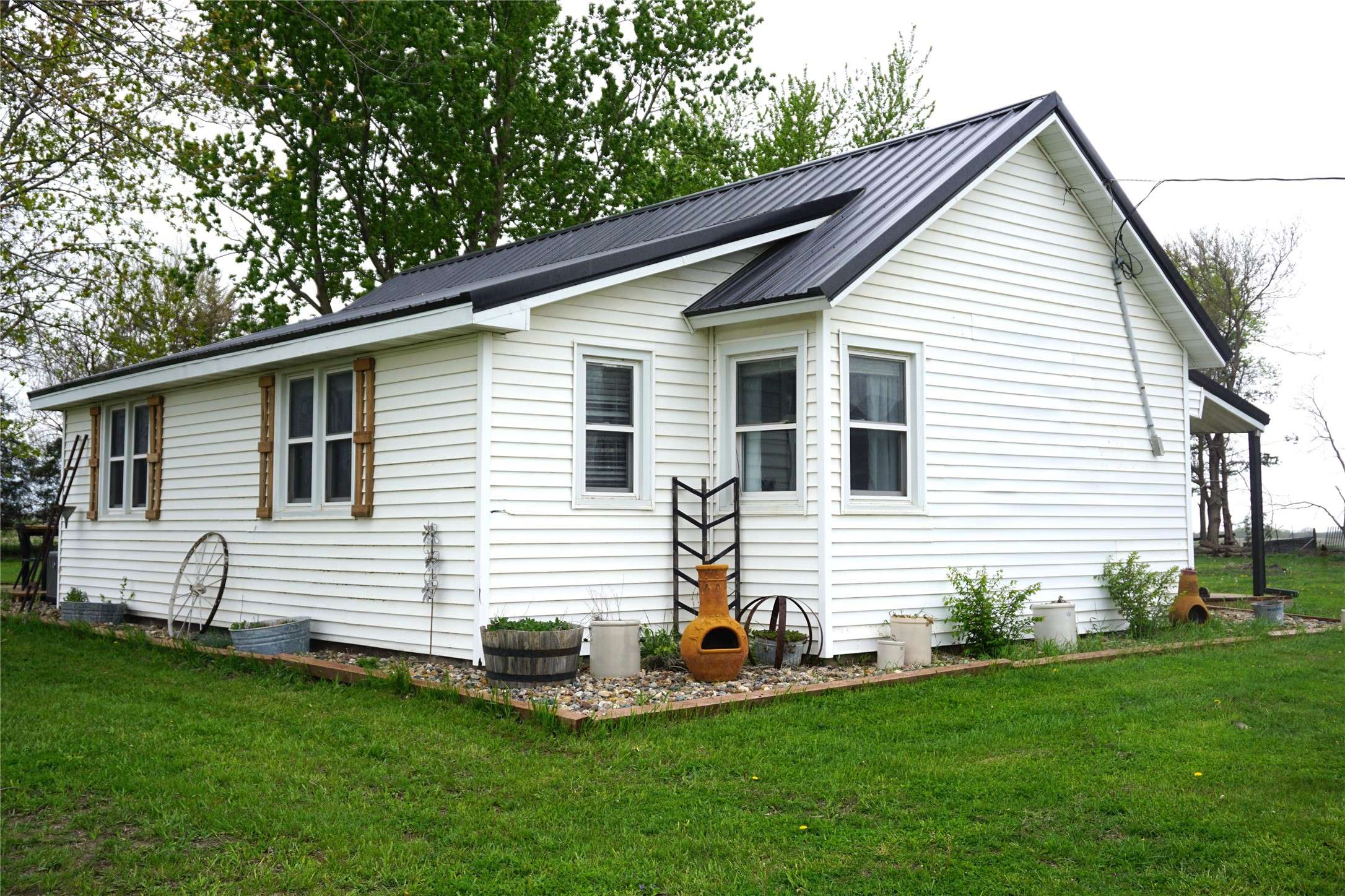 1755 280th Street, Winterset, IA 50273