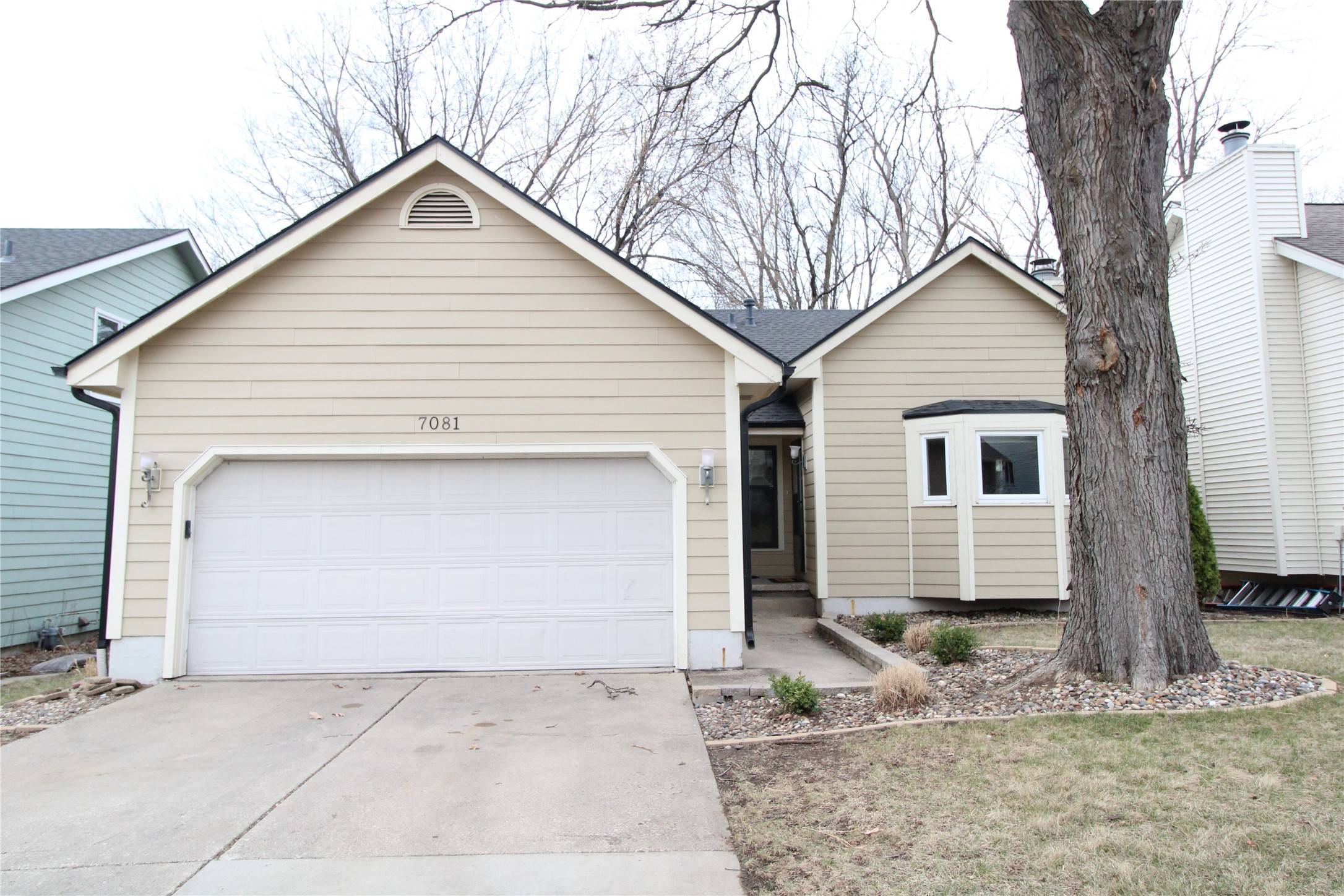 7081 Hickory Lane, Urbandale, IA 50322