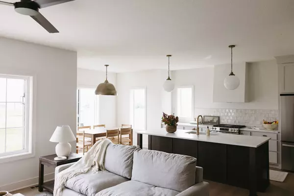 Ankeny, IA 50023,307 SW 17th Street