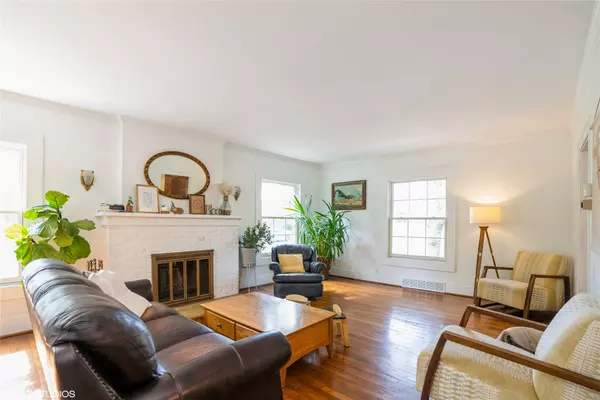 Des Moines, IA 50312,3315 Terrace Drive