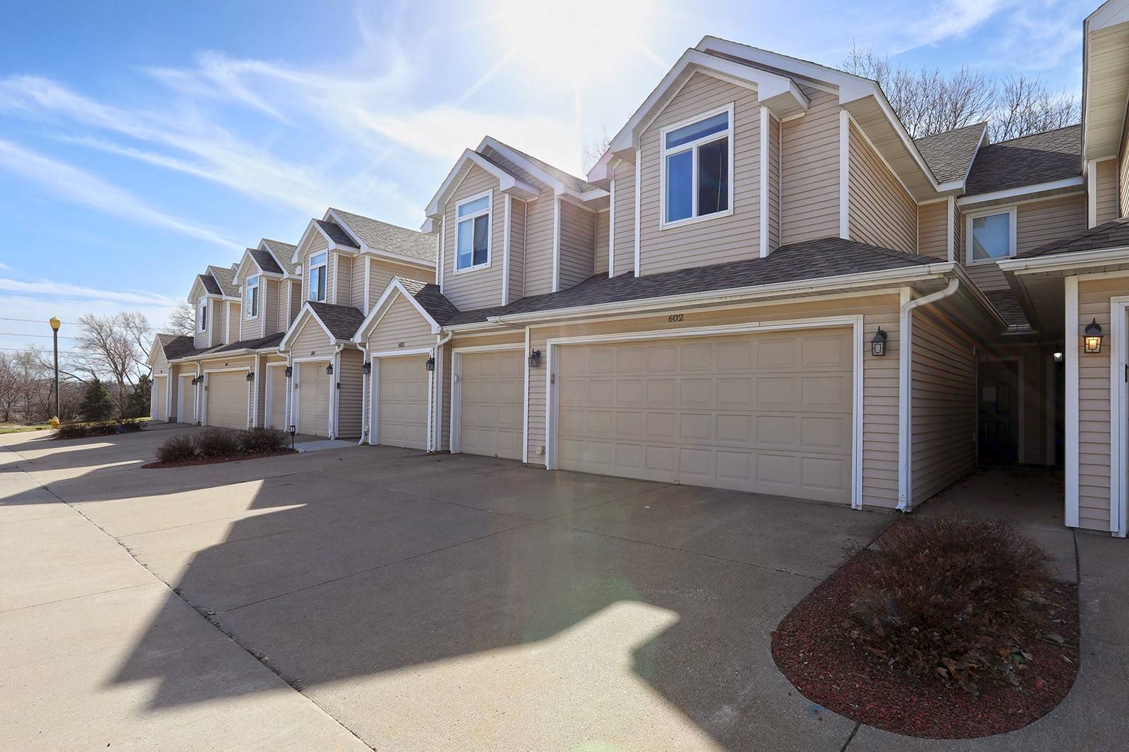 6800 Ashworth Road #602, West Des Moines, IA 50266