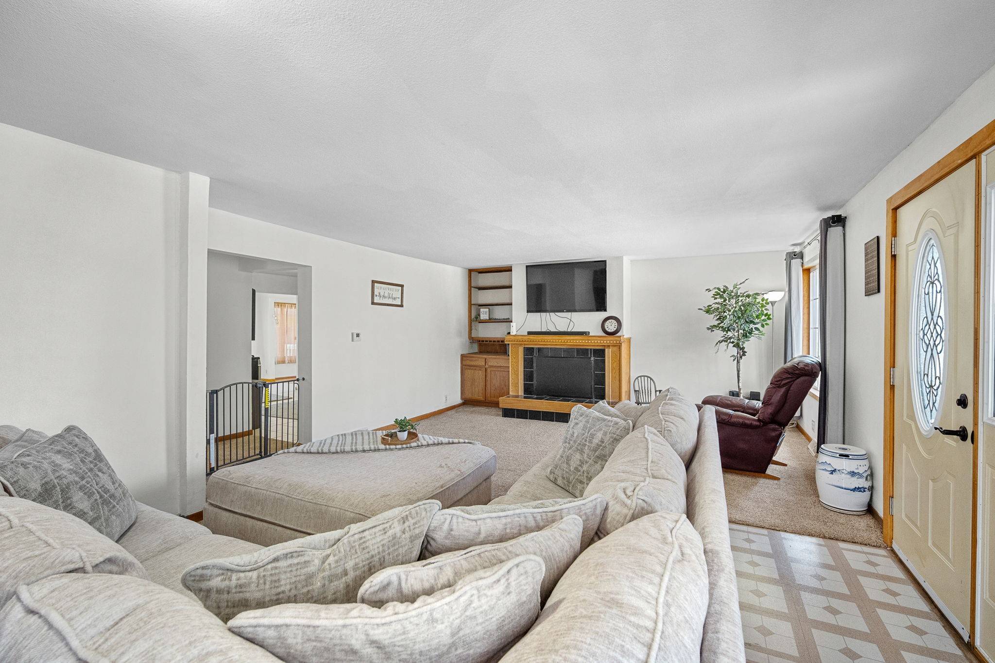 400 Center Avenue S, Mitchellville, IA 50169