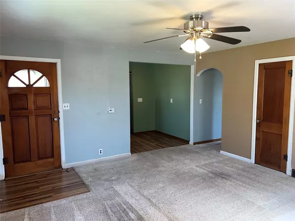 Baxter, IA 50028,209 S Main Street S