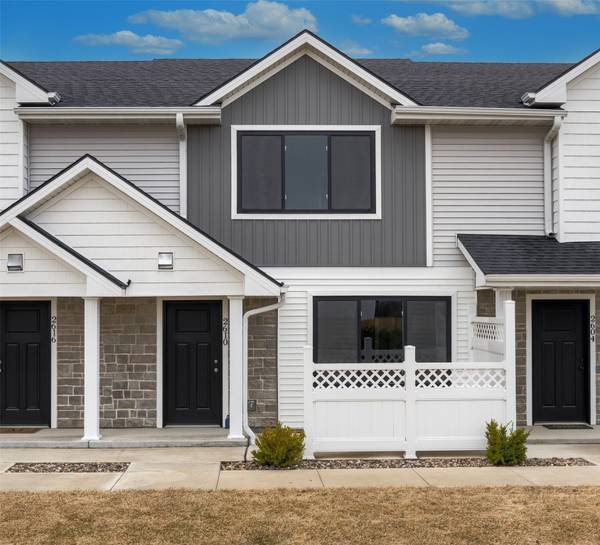 2610 SE Osier Avenue, West Des Moines, IA 50265