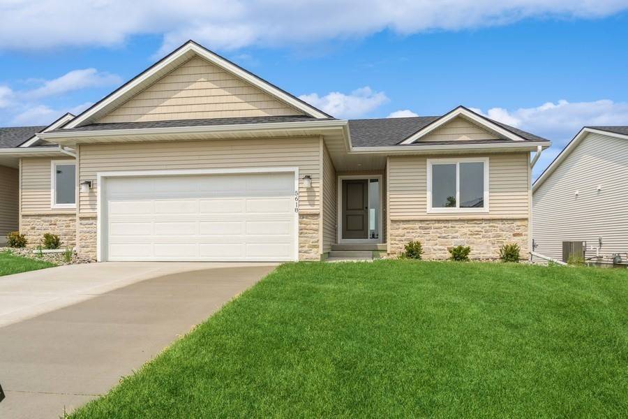 5618 NE Briarwood Drive, Ankeny, IA 50021