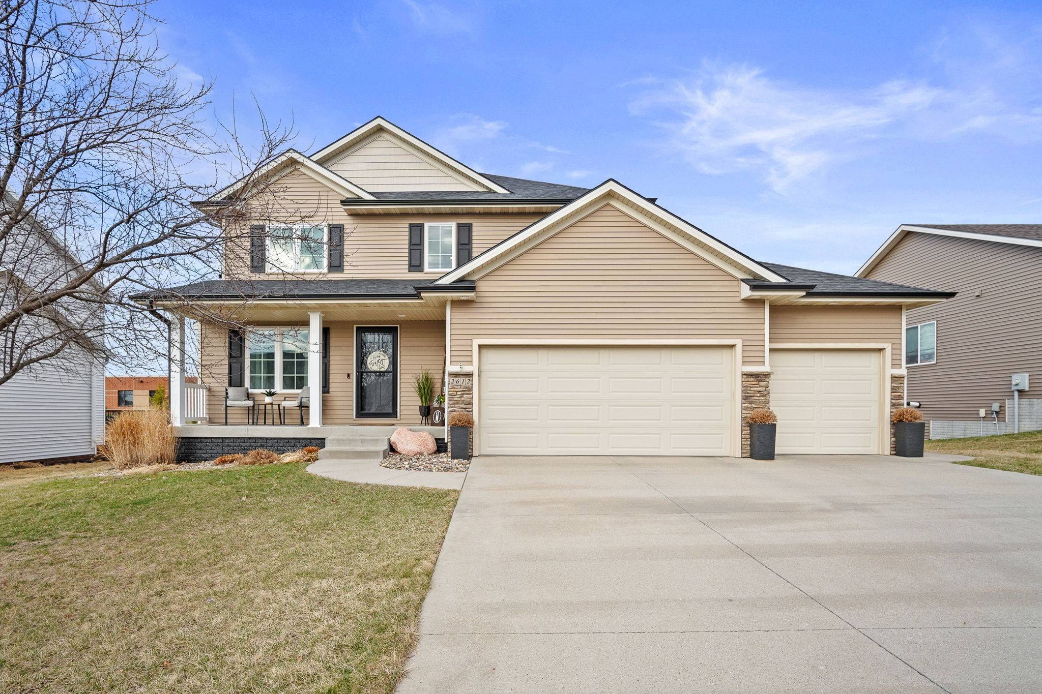 2612 NW Morningside Drive, Grimes, IA 50111