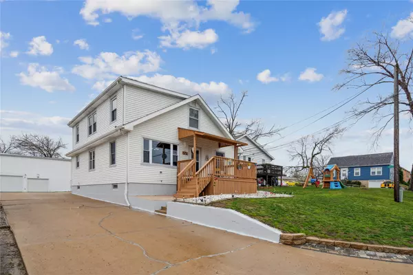 309 29th Street Drive SE, Cedar Rapids, IA 52403