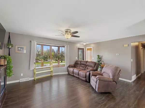 Melcher-dallas, IA 50163,703 Lincoln Street