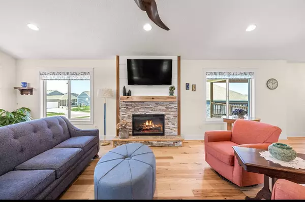 Adel, IA 50003,416 Meadow Road