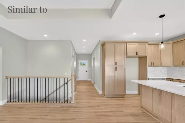 Des Moines, IA 50320,2934 Lake Hill Drive