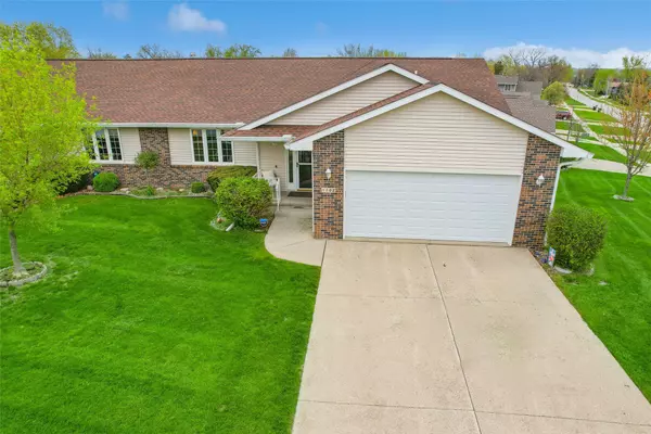 1102 Cassidy Curve, Adel, IA 50003