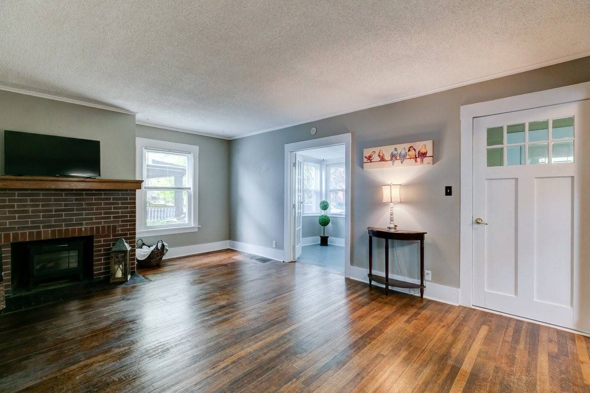 Des Moines, IA 50312,667 46th Street