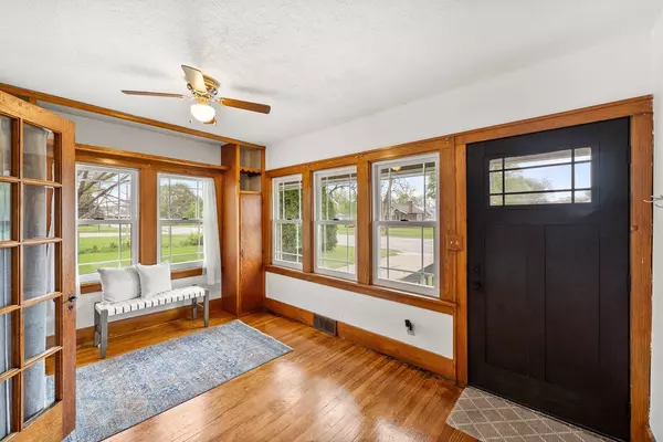 Des Moines, IA 50310,4714 Douglas Avenue