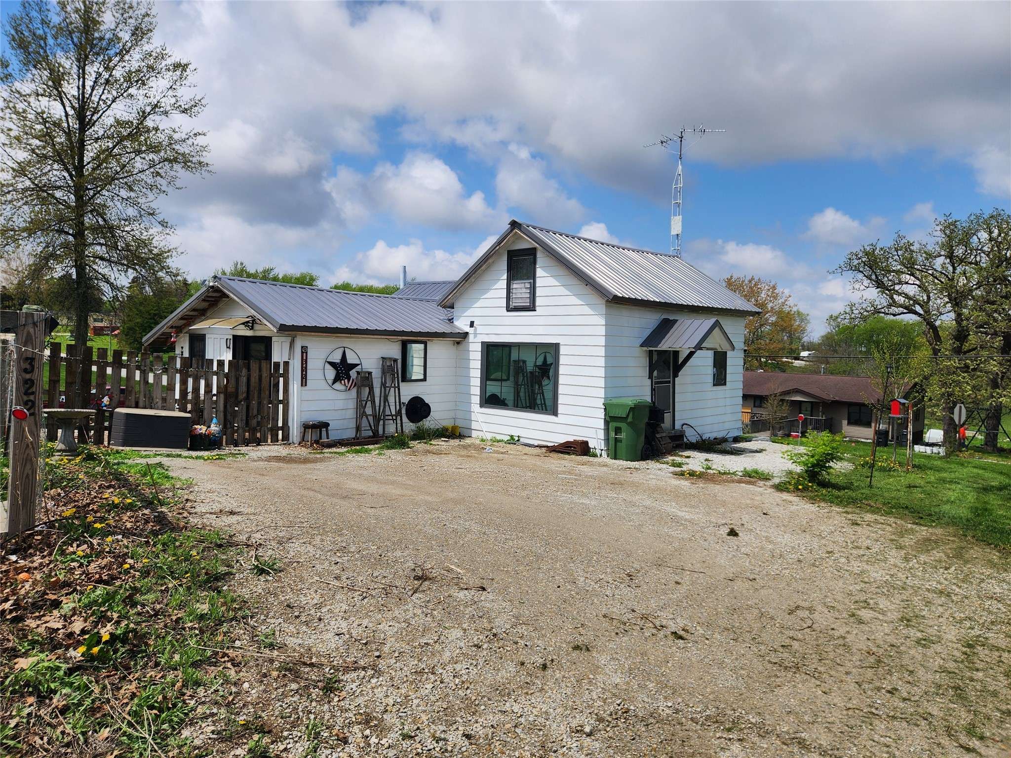 322 8th Street, Fontanelle, IA 50846